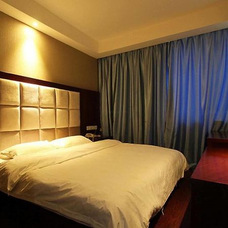 Guilin Hotel Chain Guests 0746 Esterno foto